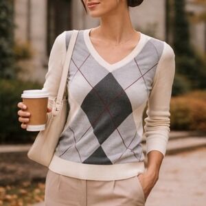 New York & Company Women XS Argyle V-Neck Sweater Cream Grey Acrylic Knit Top